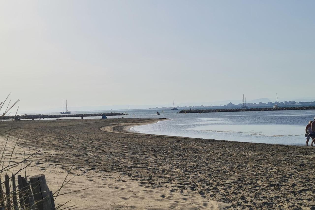 Le Vog The Beach 200 M Away And The Shops At The Foot Of The Residence Le Grau-du-Roi Exterior foto